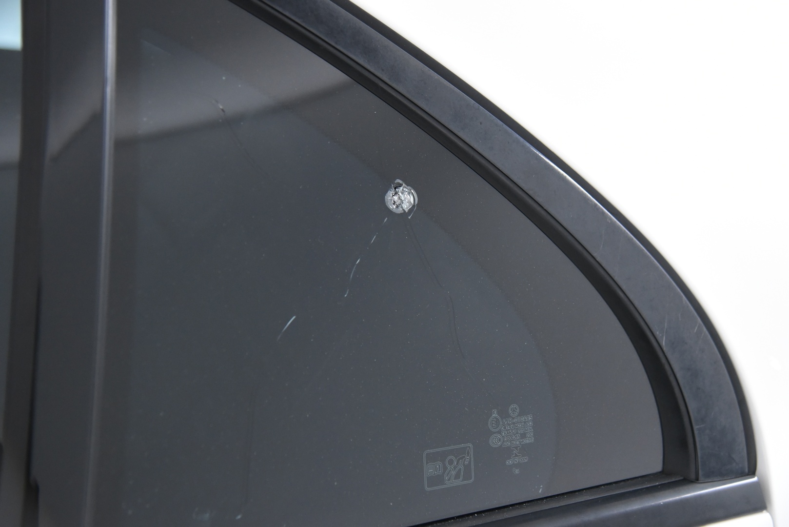 MERCEDES-BENZ E 2016