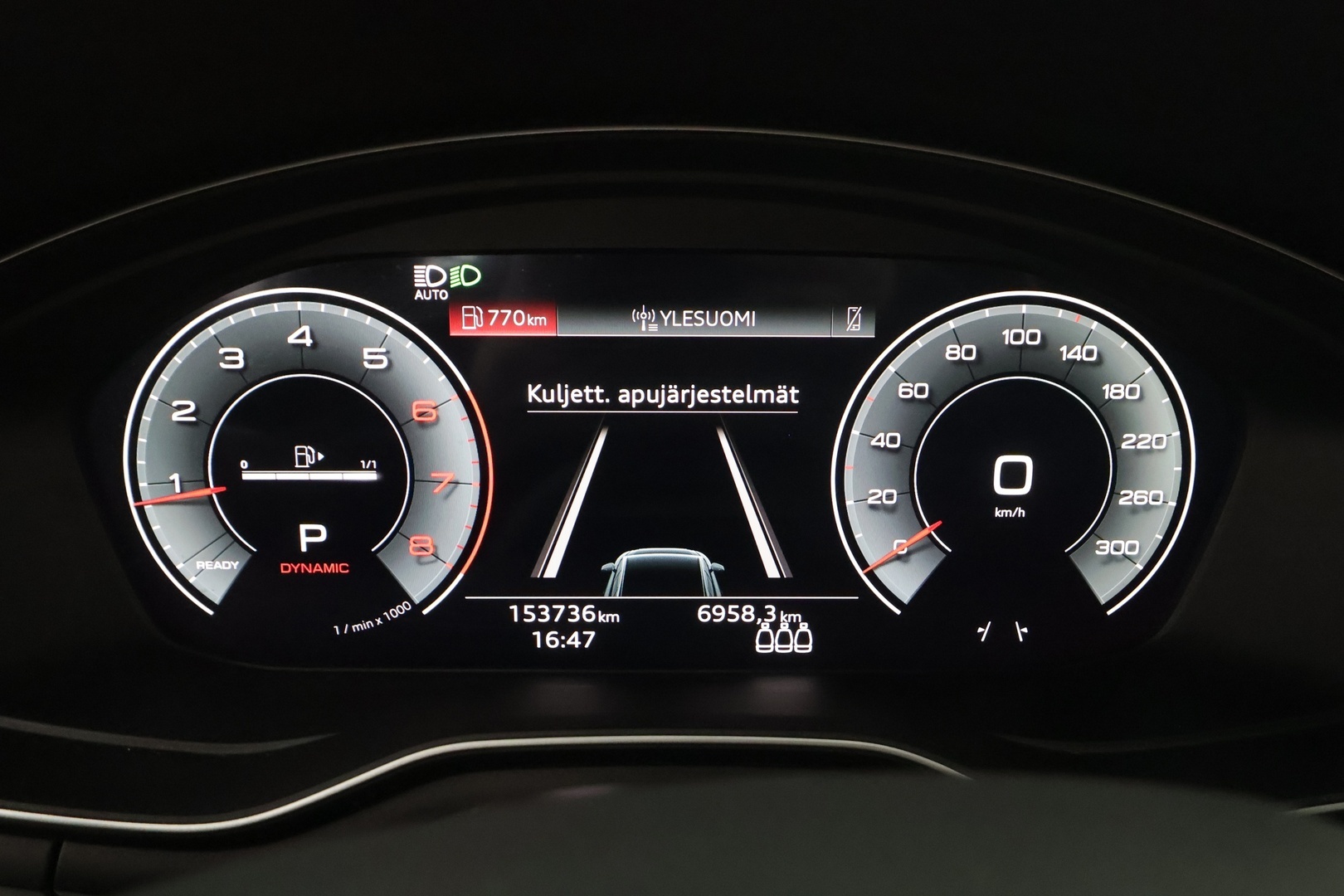 AUDI A4 2023