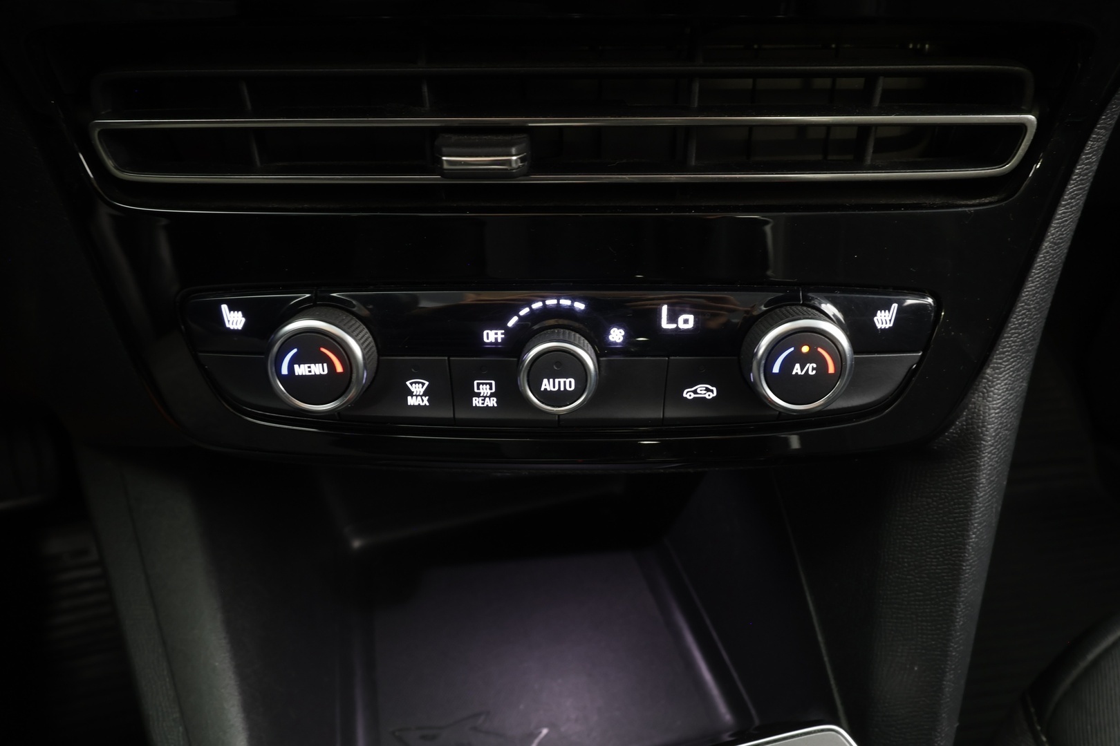OPEL Mokka-e 2023