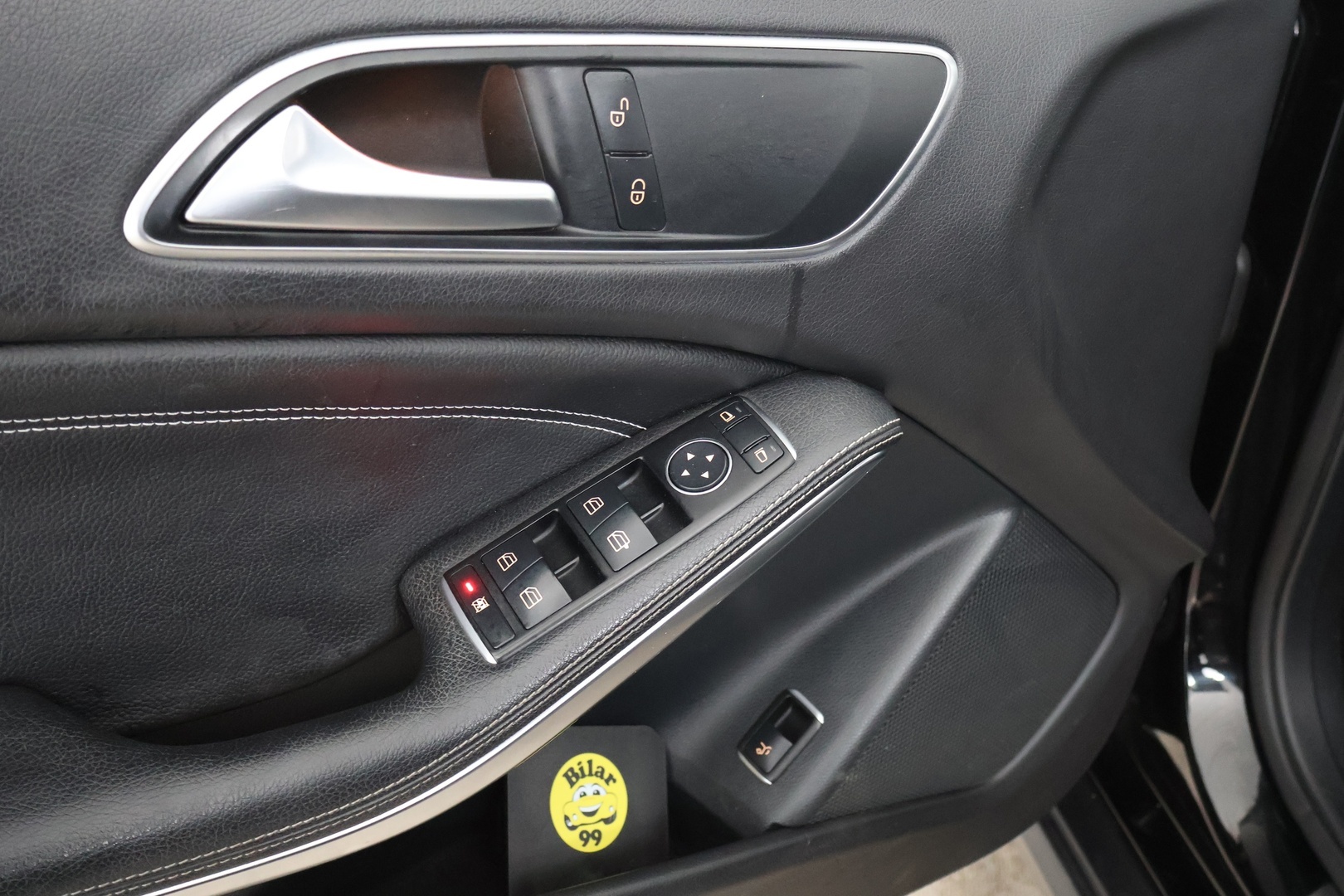 MERCEDES-BENZ GLA 2016