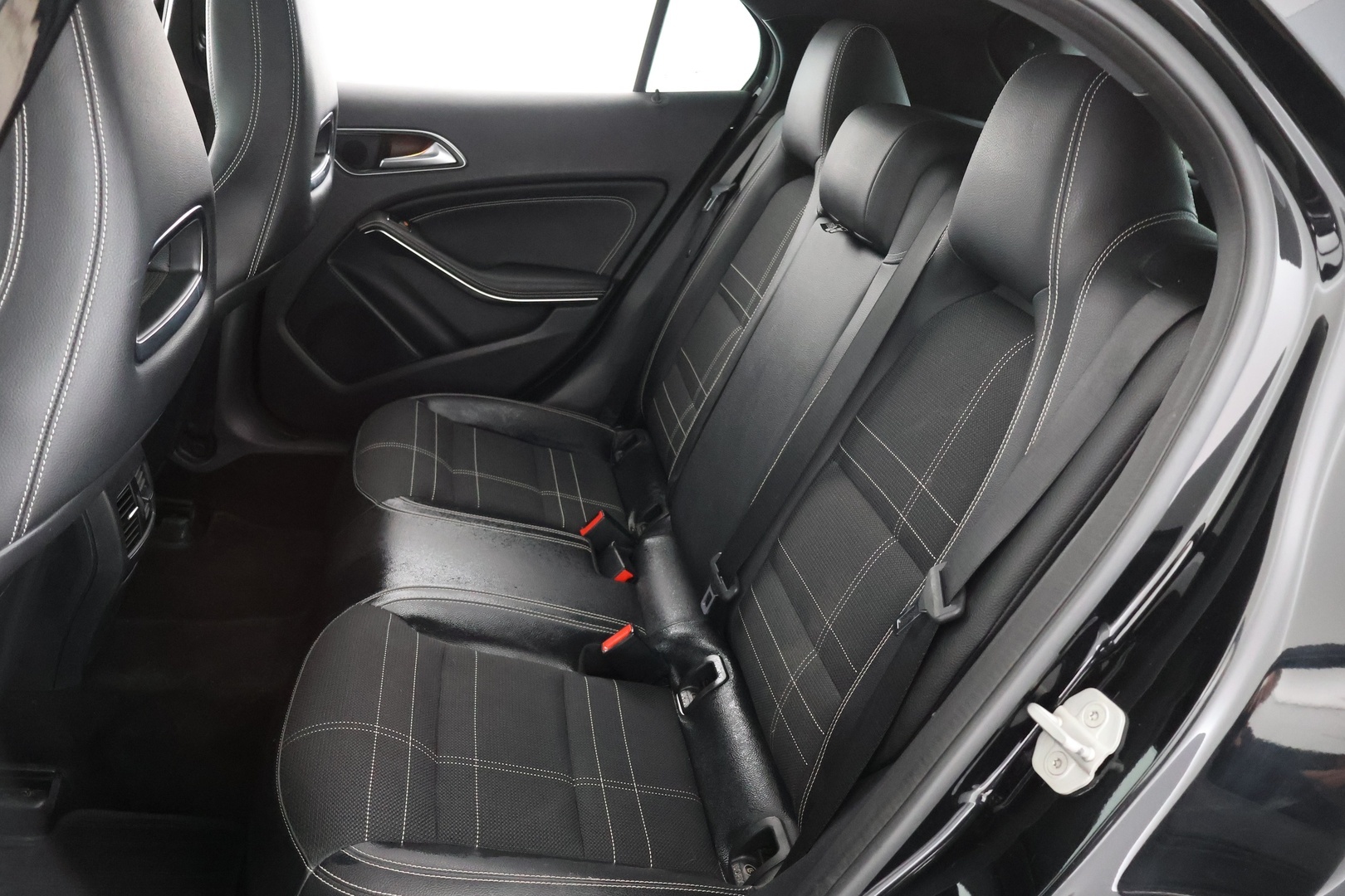 MERCEDES-BENZ GLA 2016