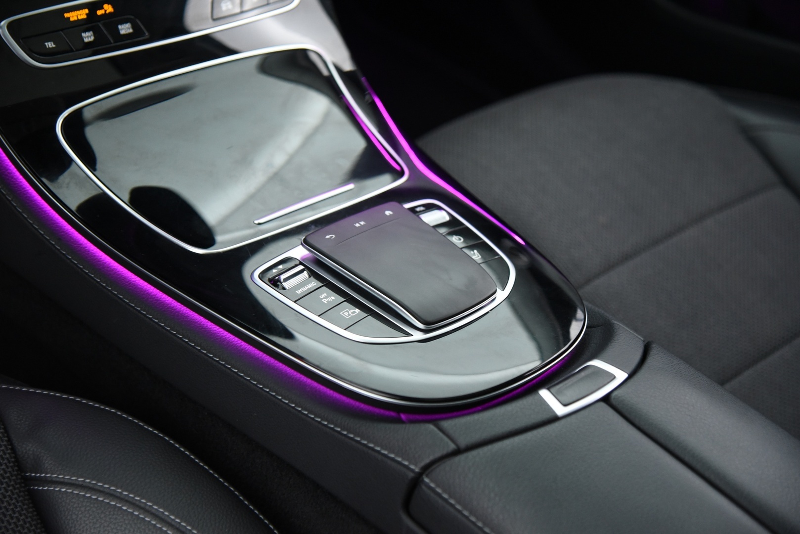 MERCEDES-BENZ E 2021