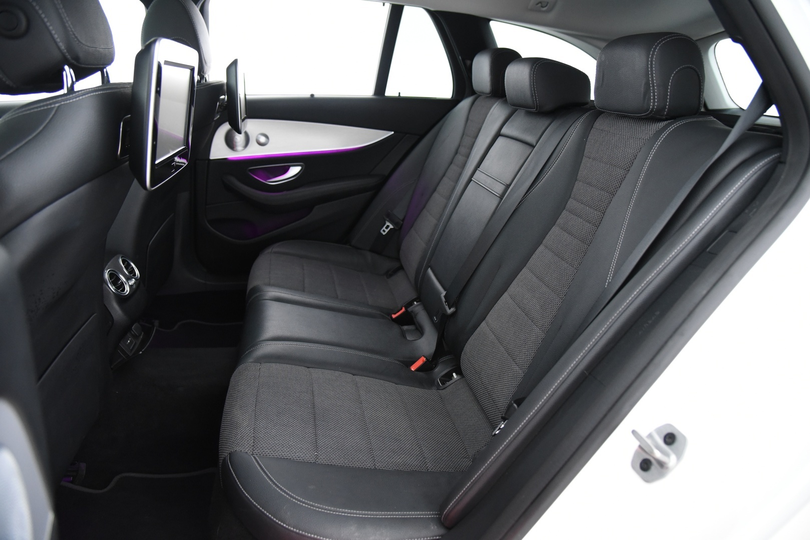 MERCEDES-BENZ E 2021