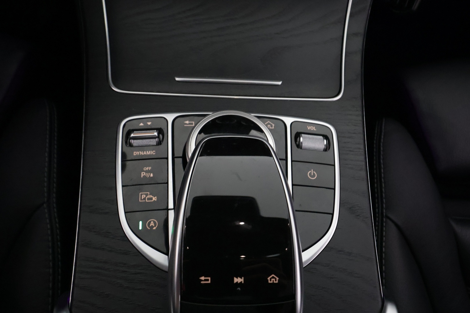 MERCEDES-BENZ C 2019