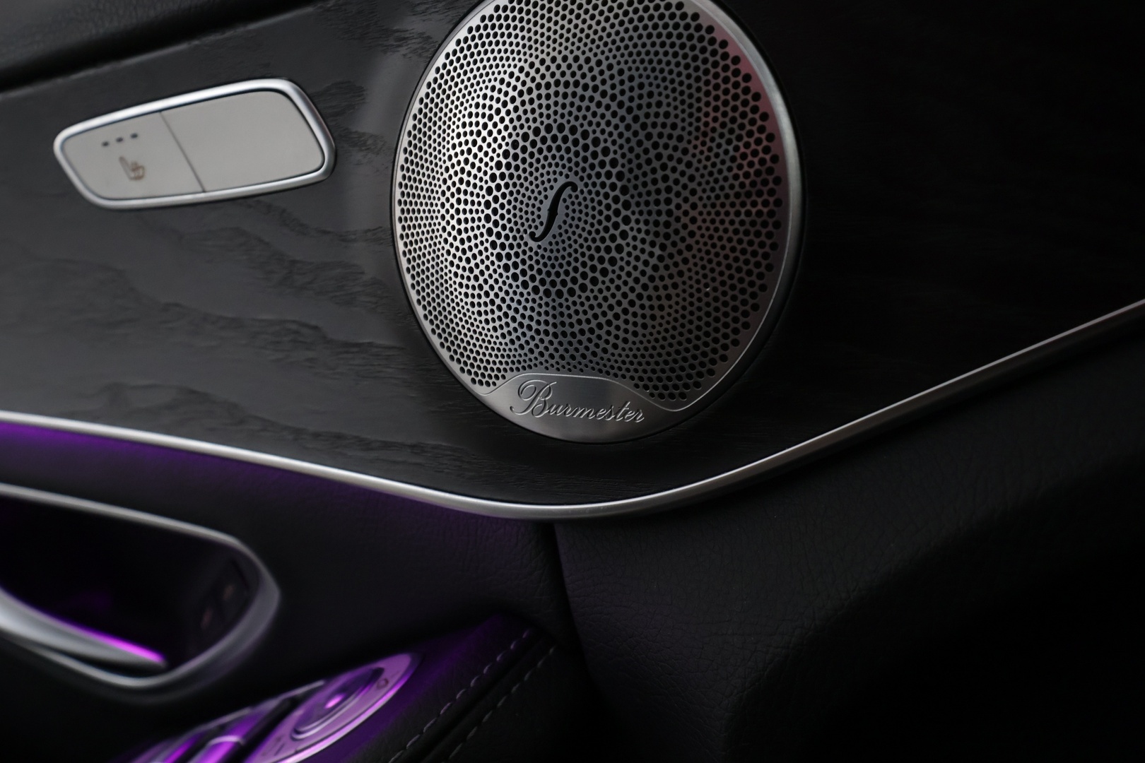 MERCEDES-BENZ C 2019
