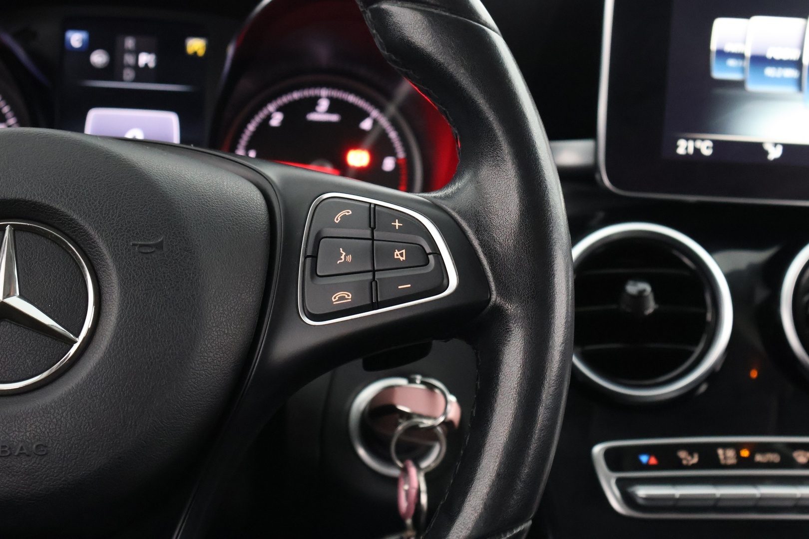 MERCEDES-BENZ C 2016