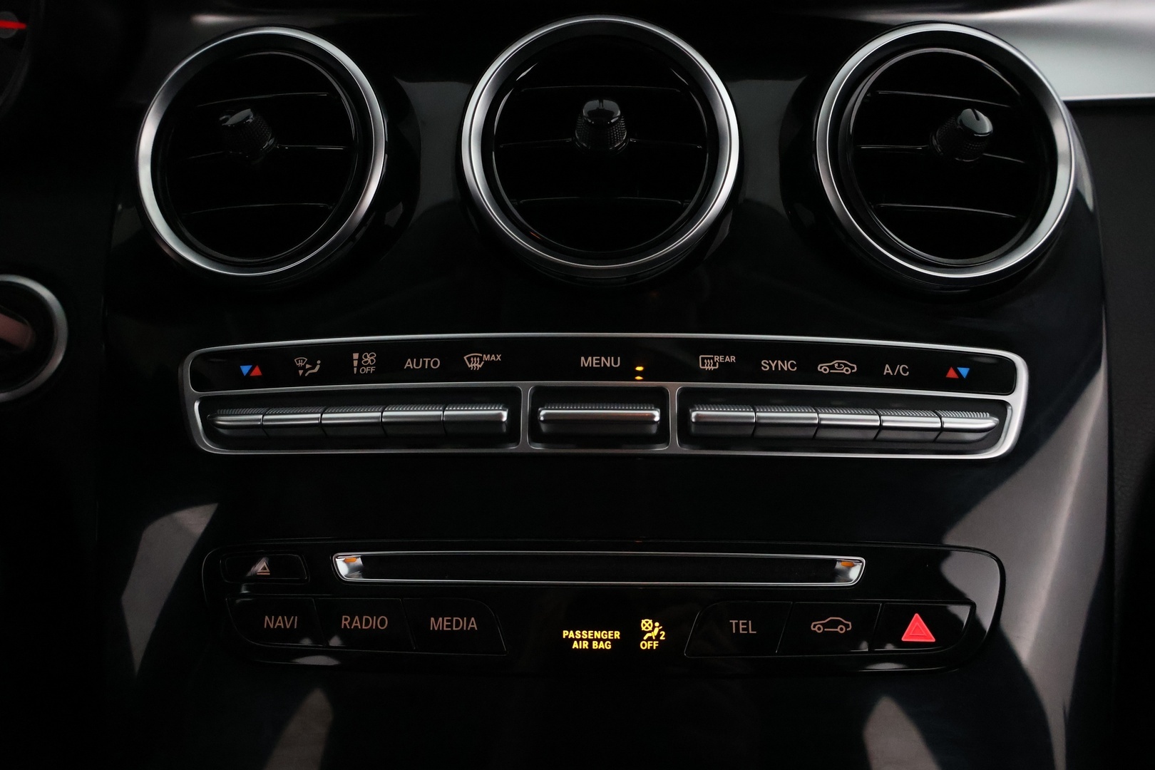 MERCEDES-BENZ C 2016