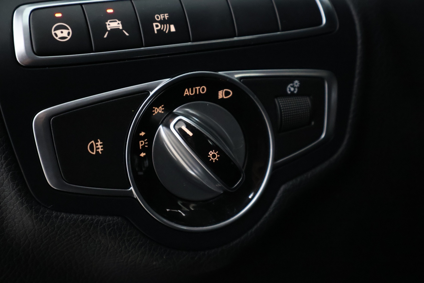 MERCEDES-BENZ C 2016