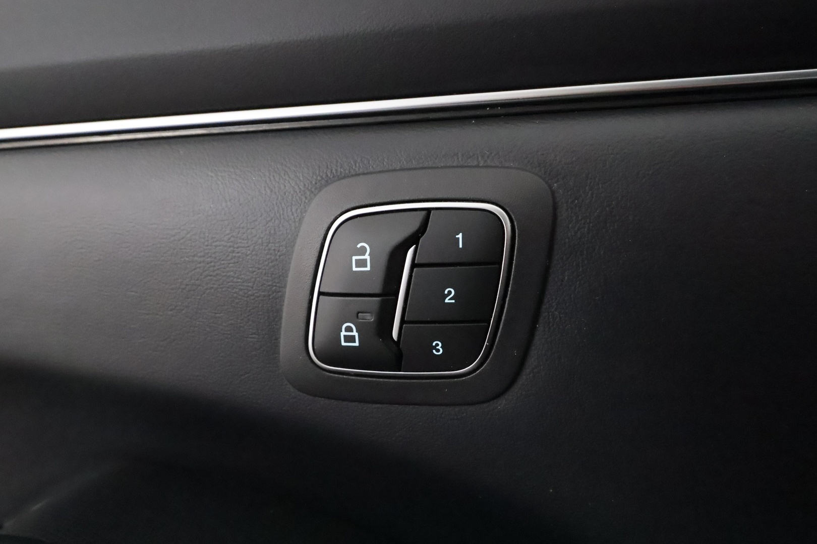 FORD Mustang Mach-E 2021