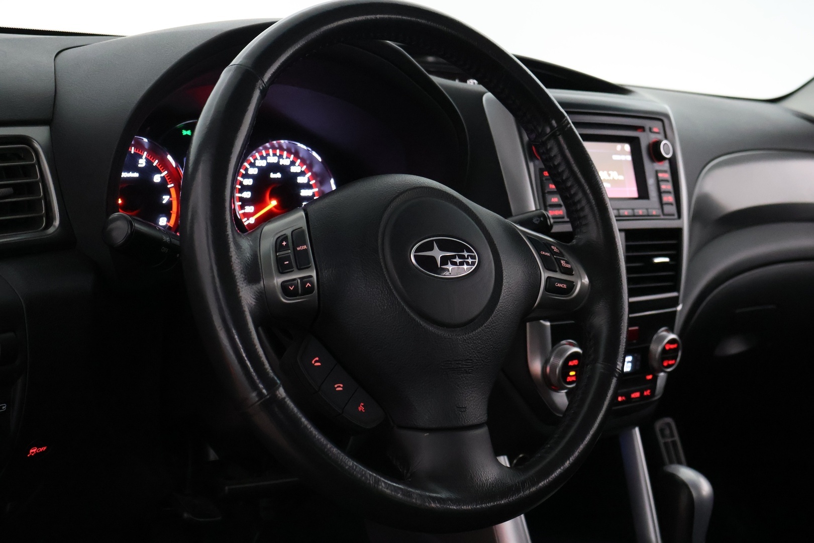 SUBARU Forester 2012