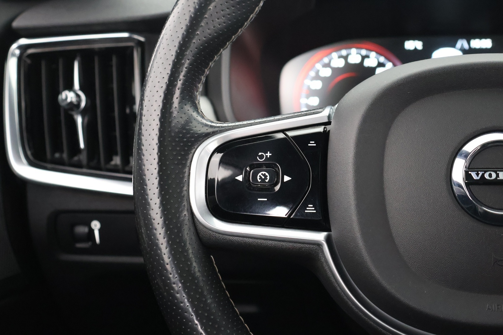 VOLVO V90 2017