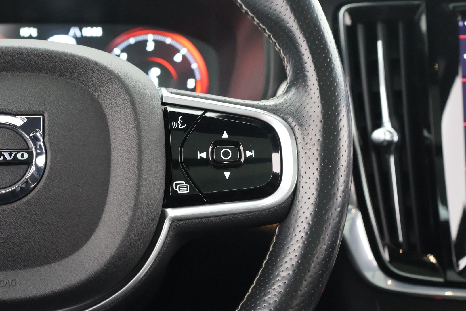 VOLVO V90 2017