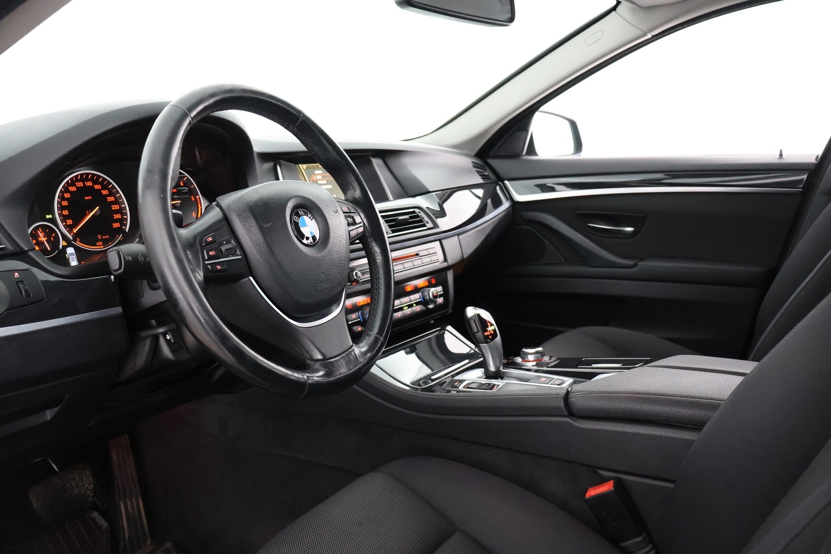 BMW 518 2014