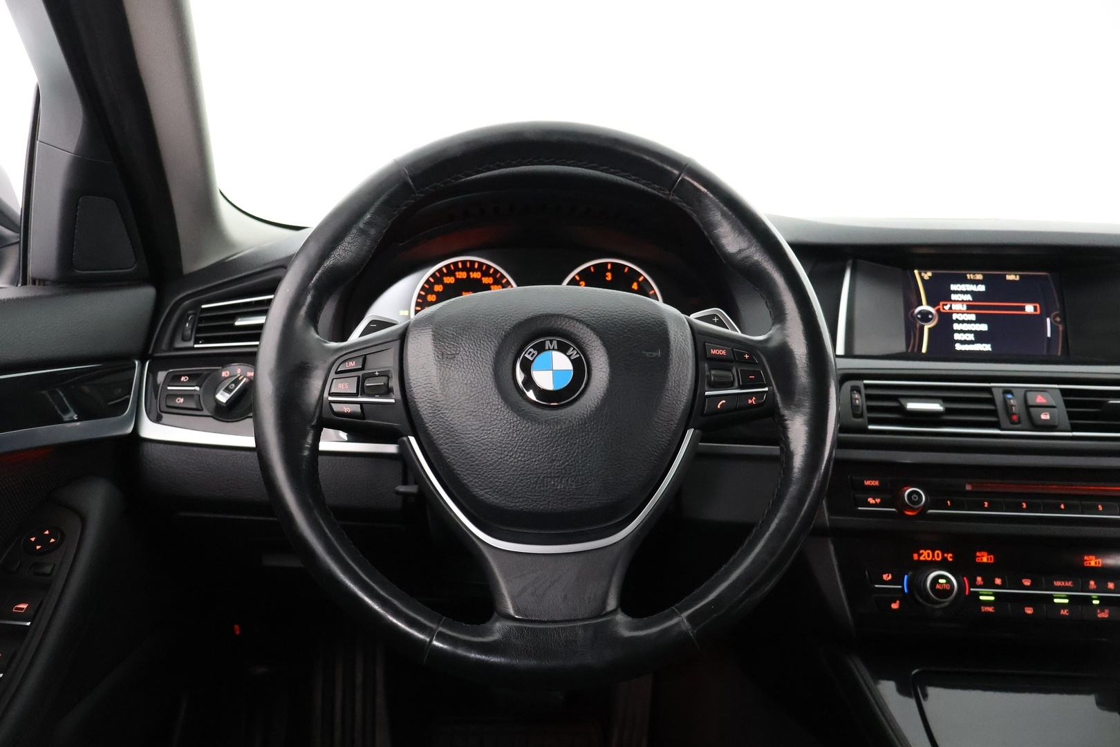 BMW 518 2014