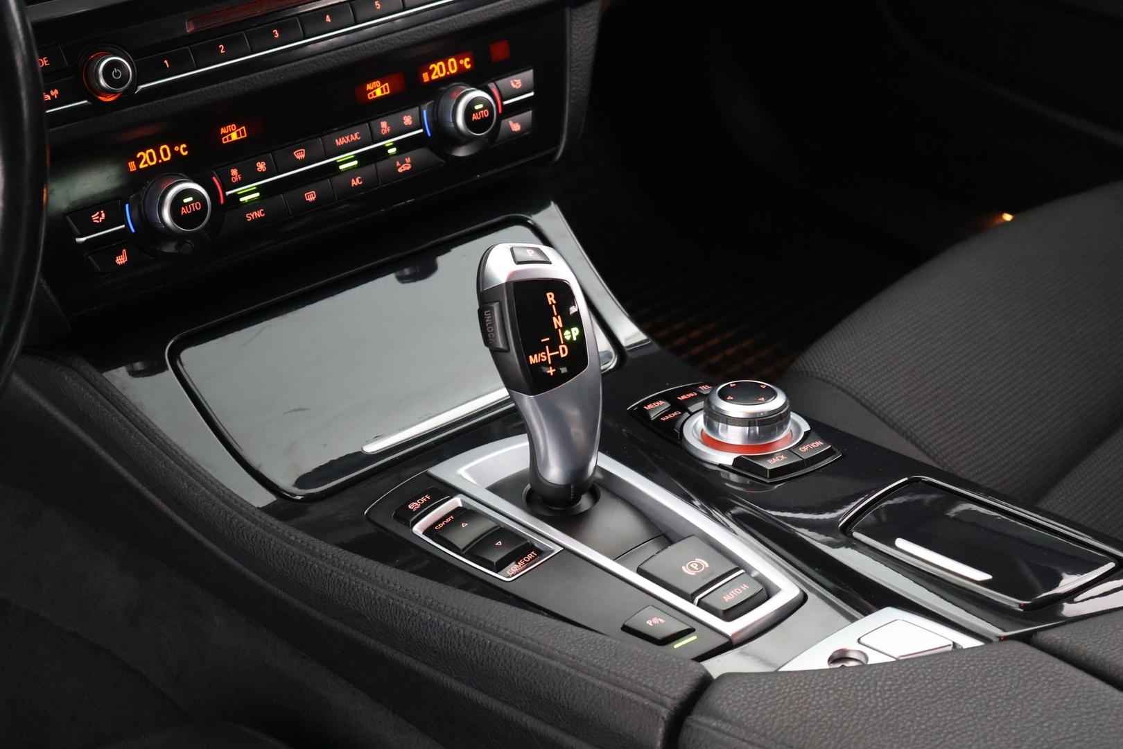 BMW 518 2014