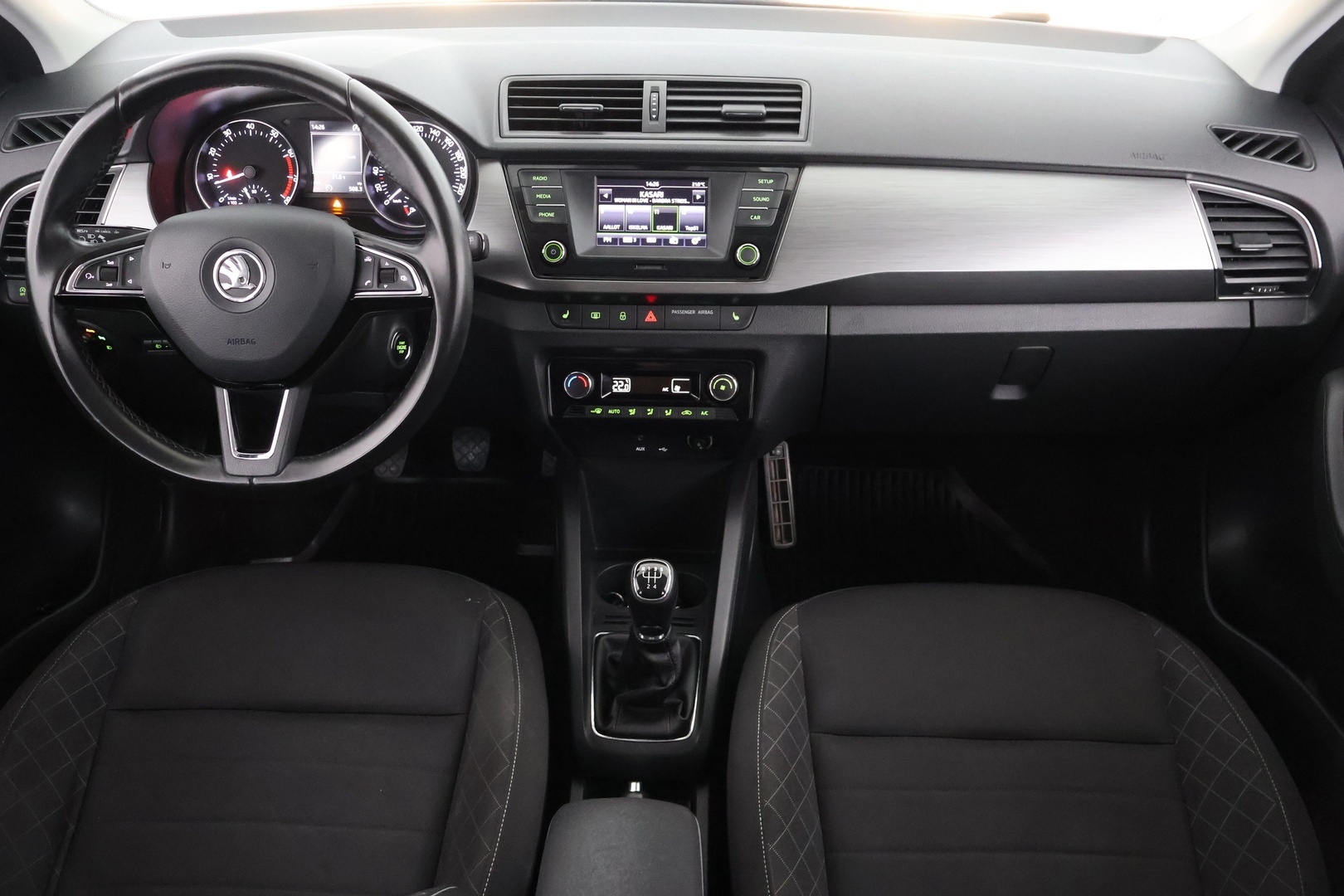 SKODA Fabia 2015