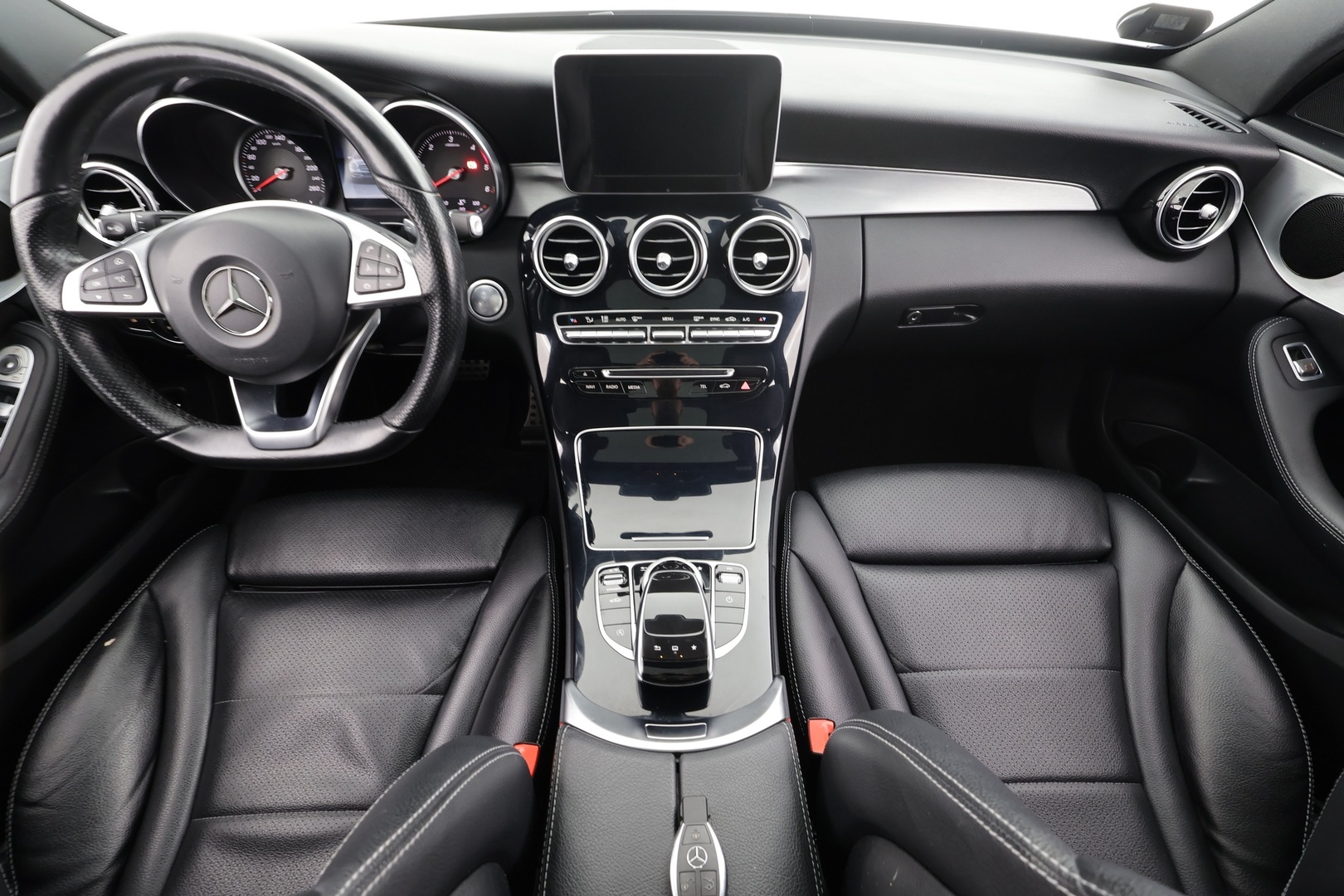 MERCEDES-BENZ C 2016