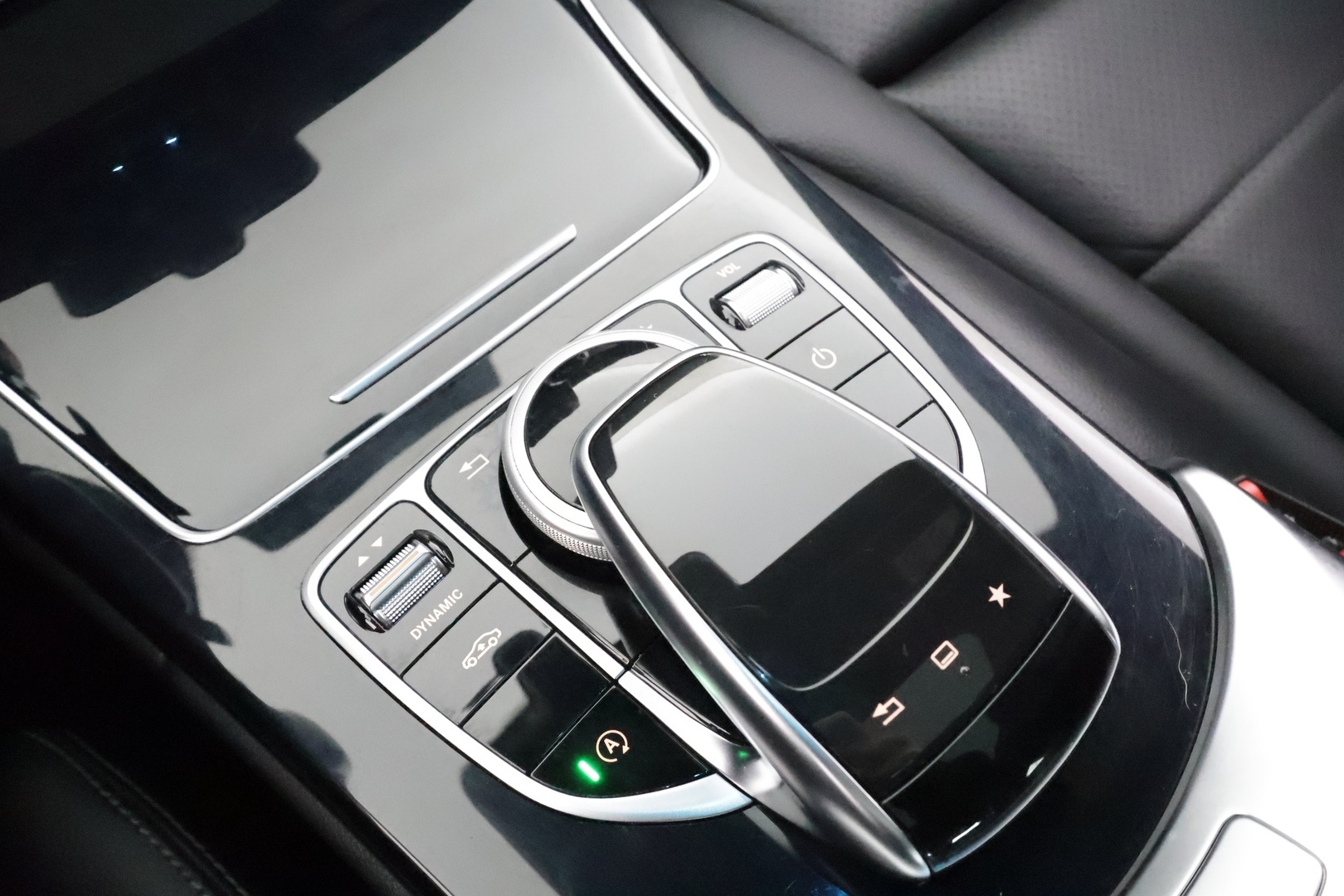 MERCEDES-BENZ C 2016