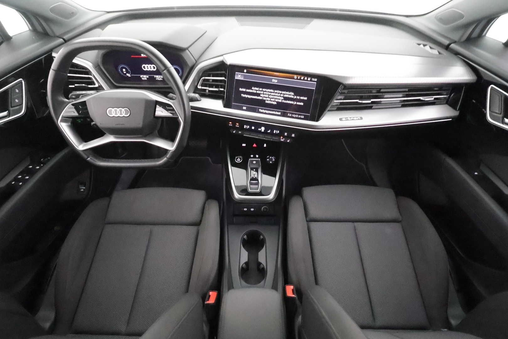AUDI Q4 e-tron 2023