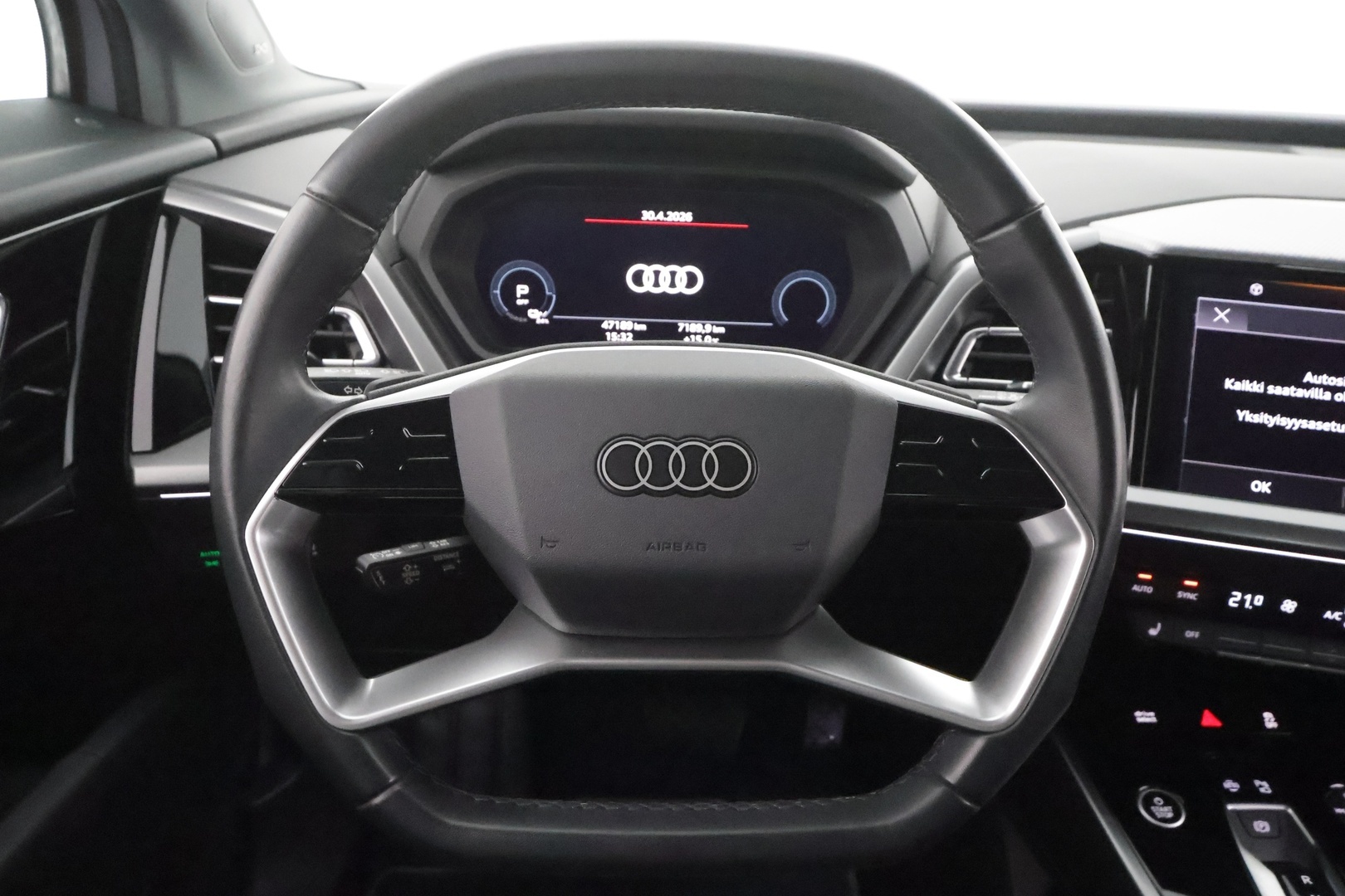 AUDI Q4 e-tron 2023