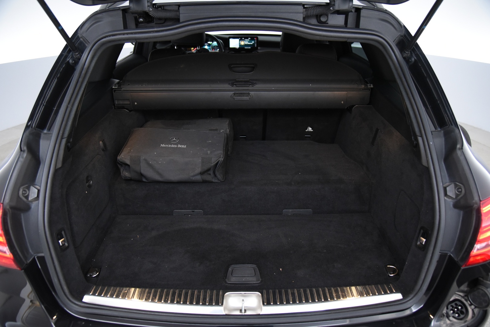 MERCEDES-BENZ C 2021