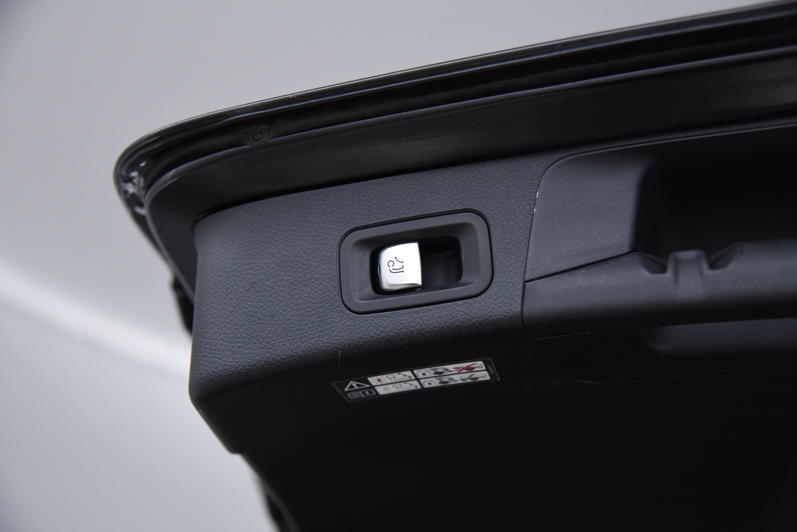 MERCEDES-BENZ C 2021