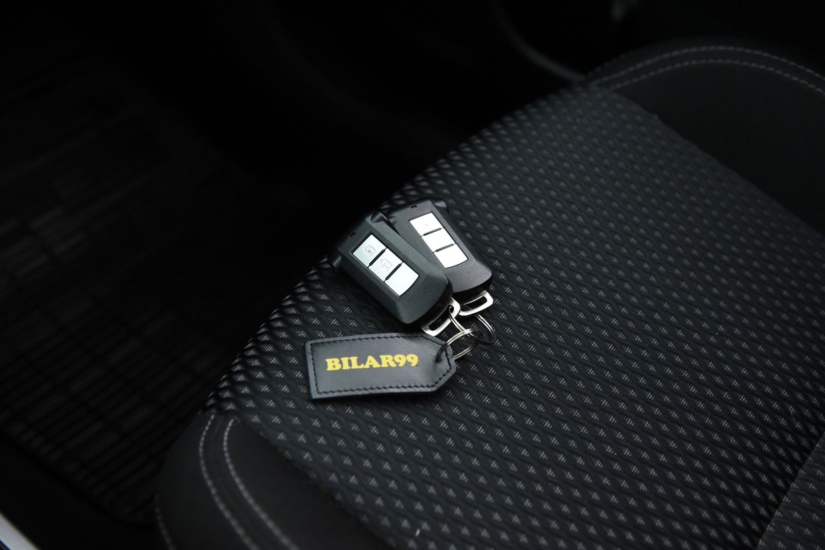 MITSUBISHI OUTLANDER PHEV 2020