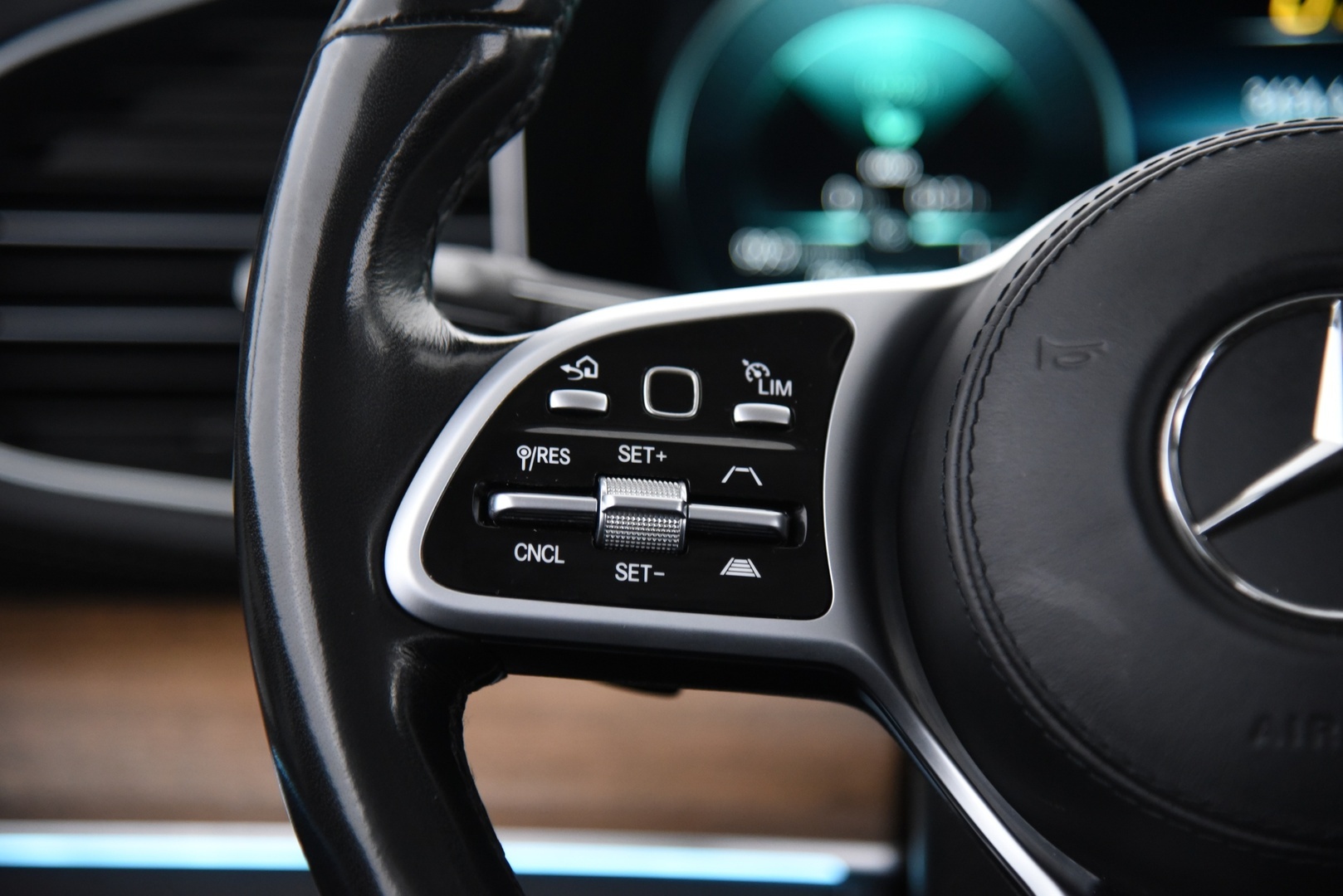 MERCEDES-BENZ GLE 2021