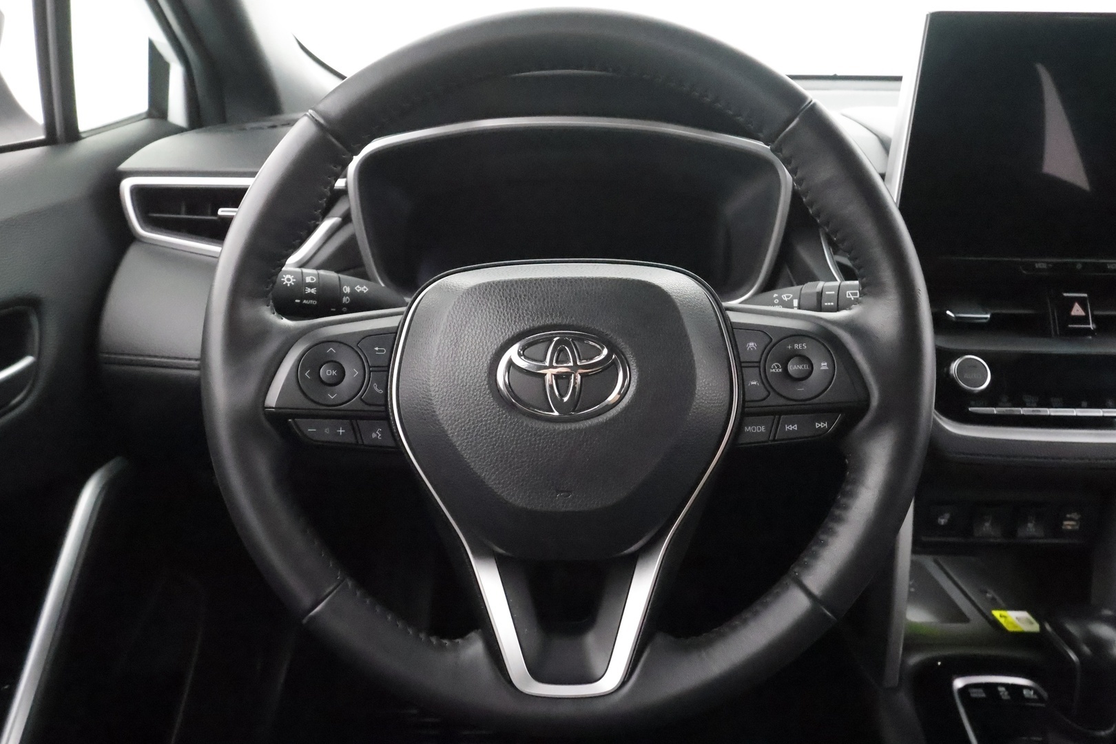 TOYOTA COROLLA CROSS 2023