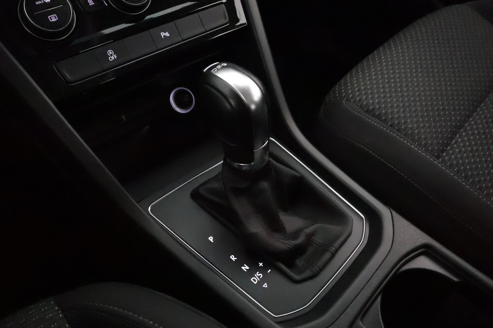 VOLKSWAGEN TOURAN 2019