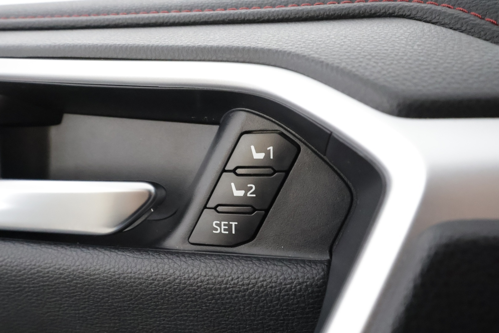 TOYOTA RAV4 PLUG-IN 2020