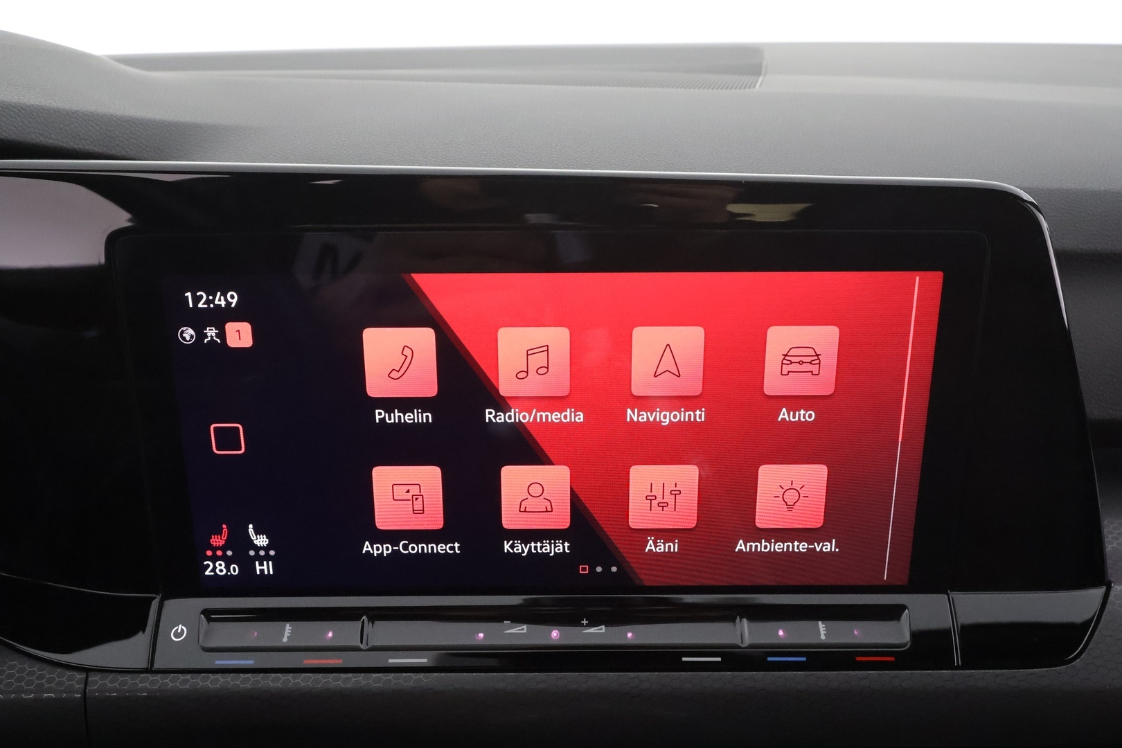 VOLKSWAGEN GOLF 2023