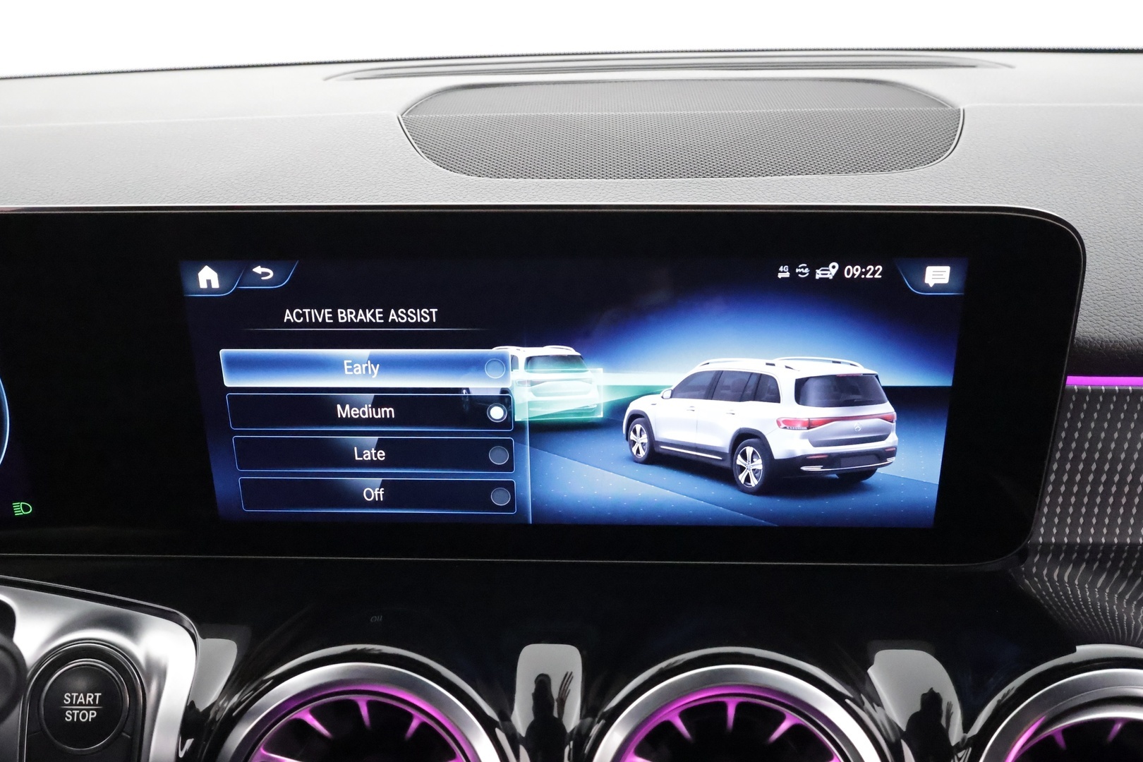 MERCEDES-BENZ EQB 2023