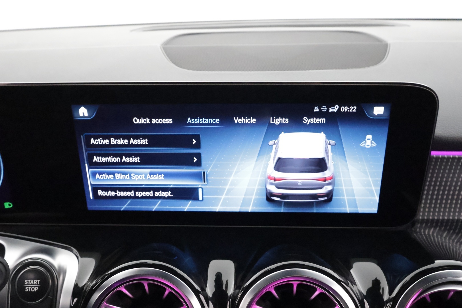 MERCEDES-BENZ EQB 2023