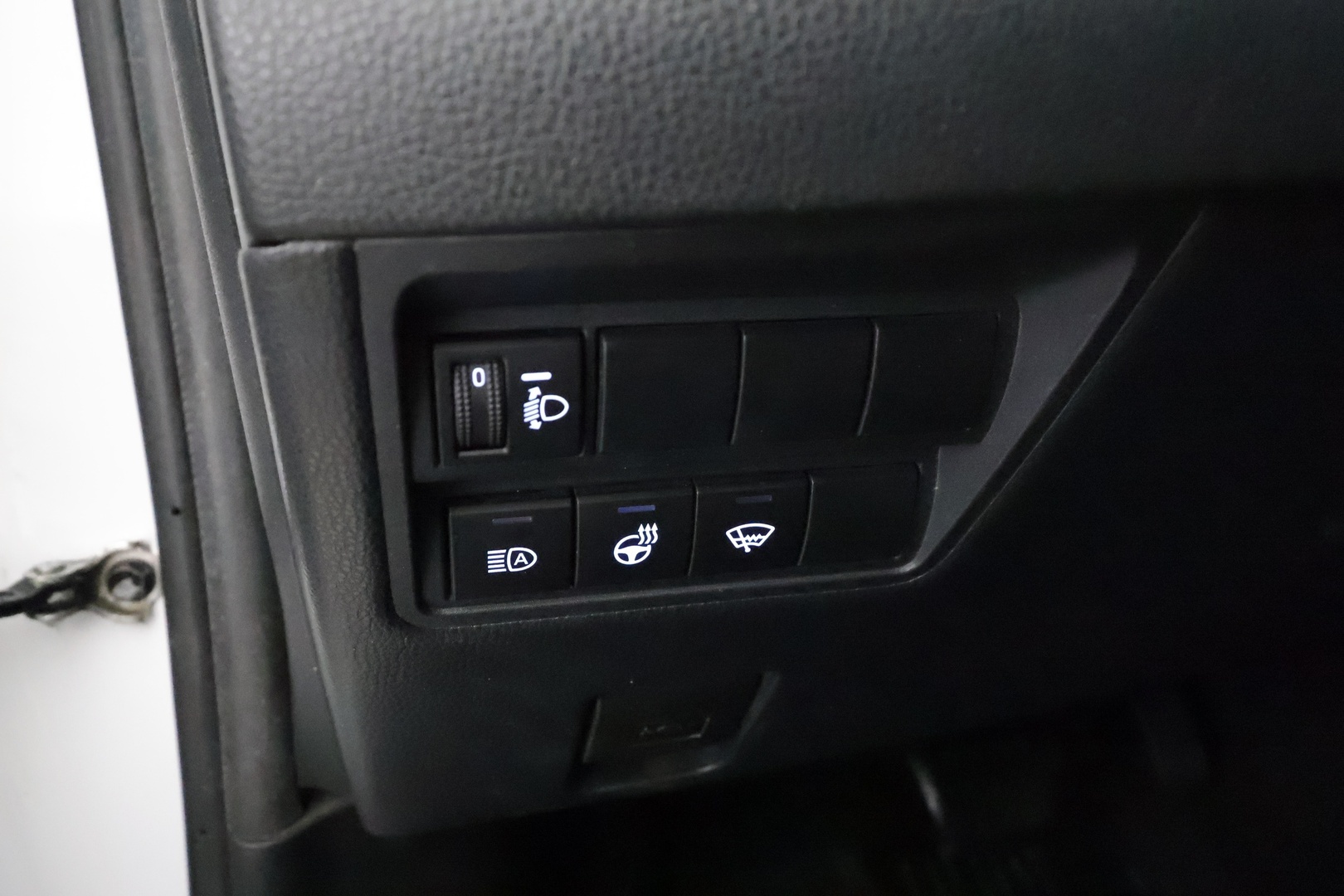 TOYOTA YARIS CROSS 2023