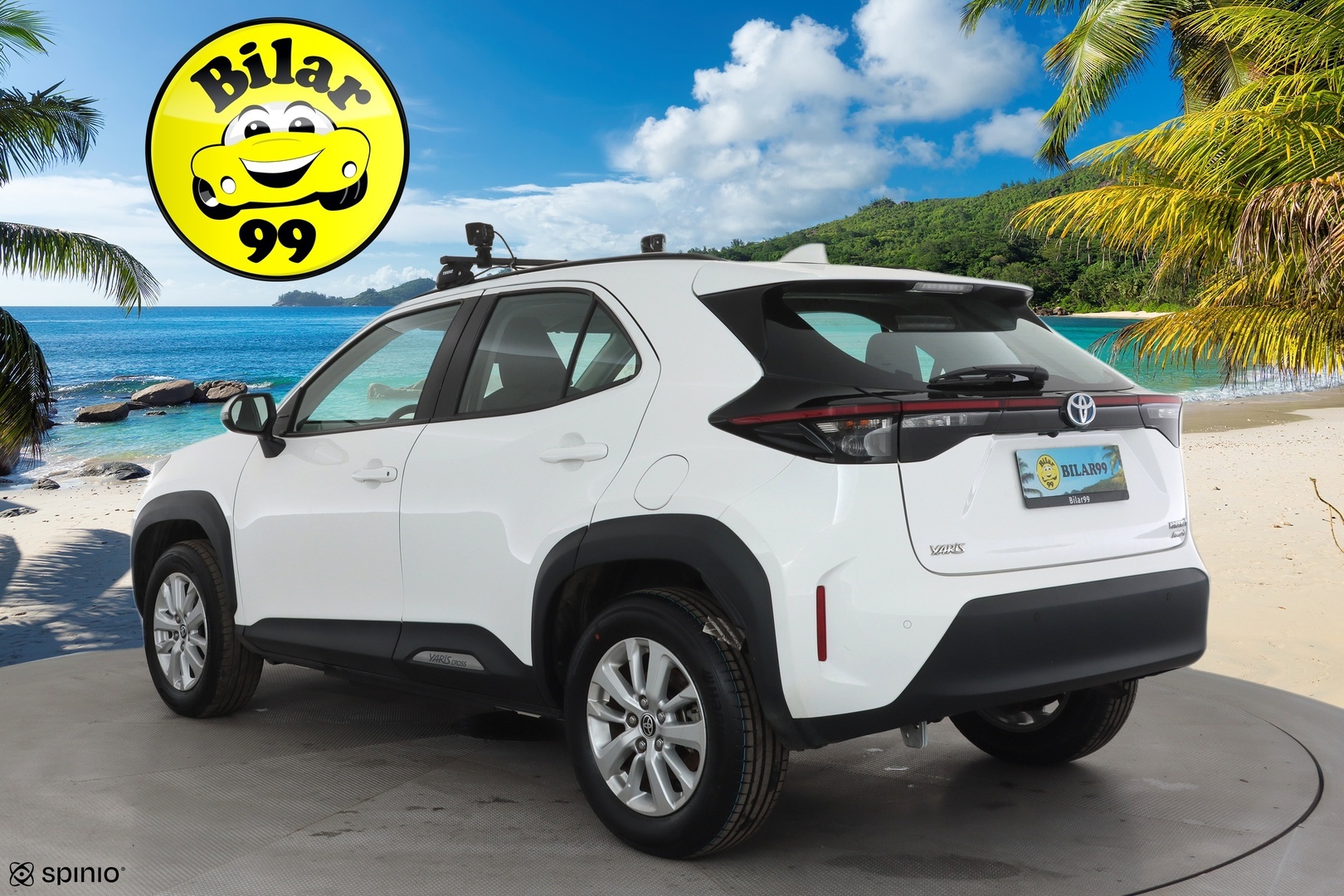 TOYOTA YARIS CROSS 2023