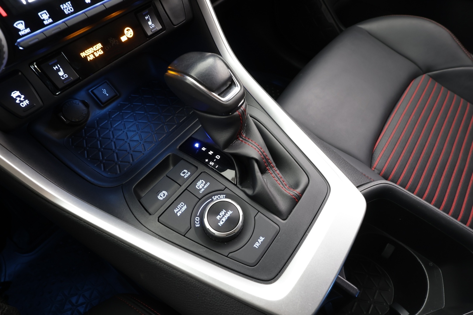 TOYOTA RAV4 PLUG-IN 2022