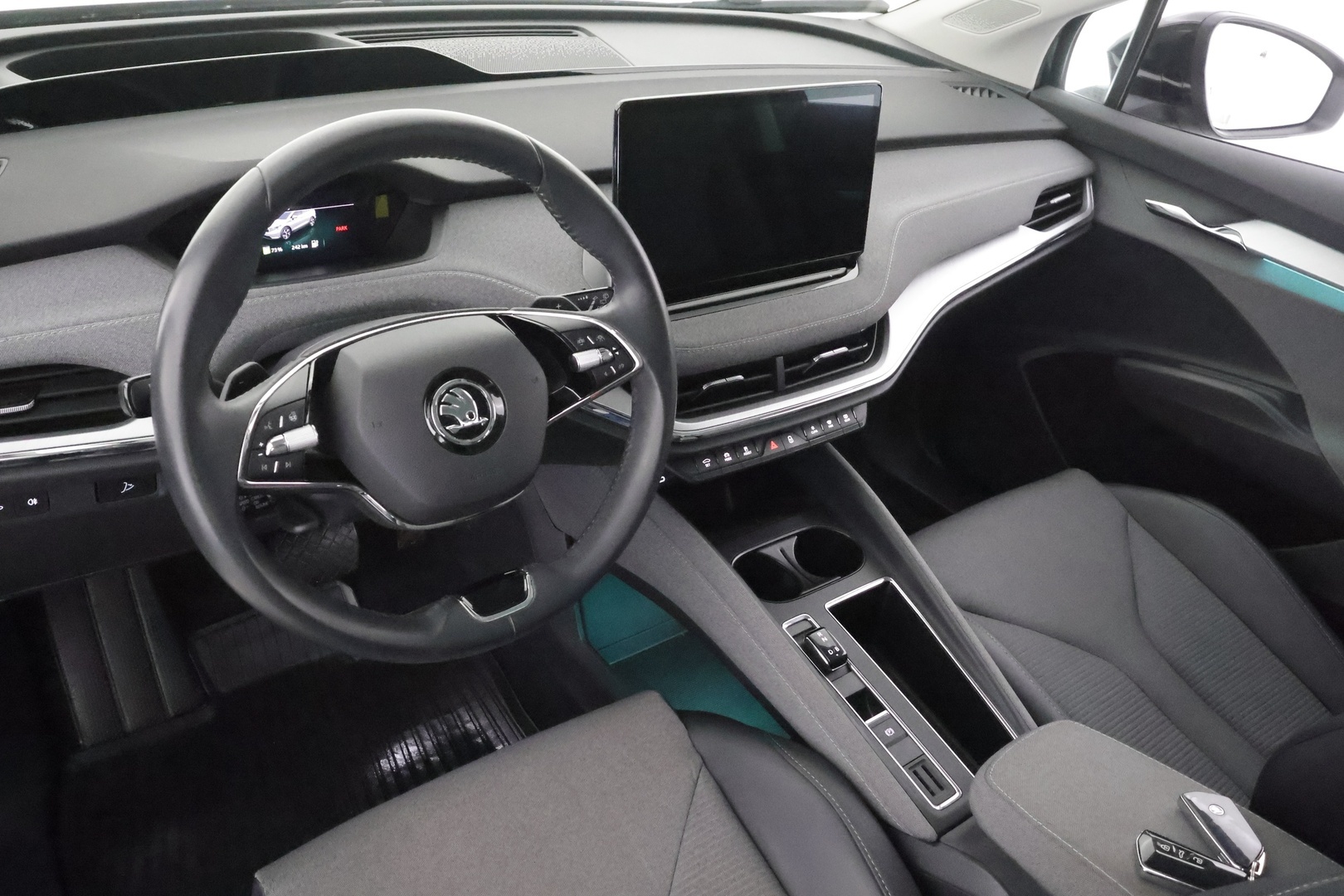 SKODA ENYAQ 2023