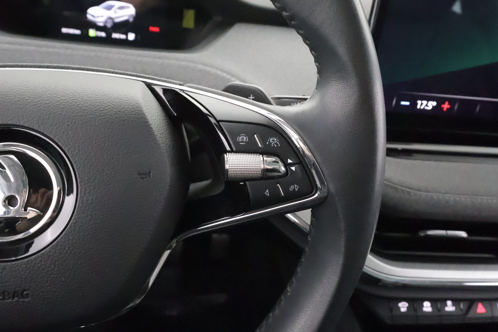 SKODA ENYAQ 2023