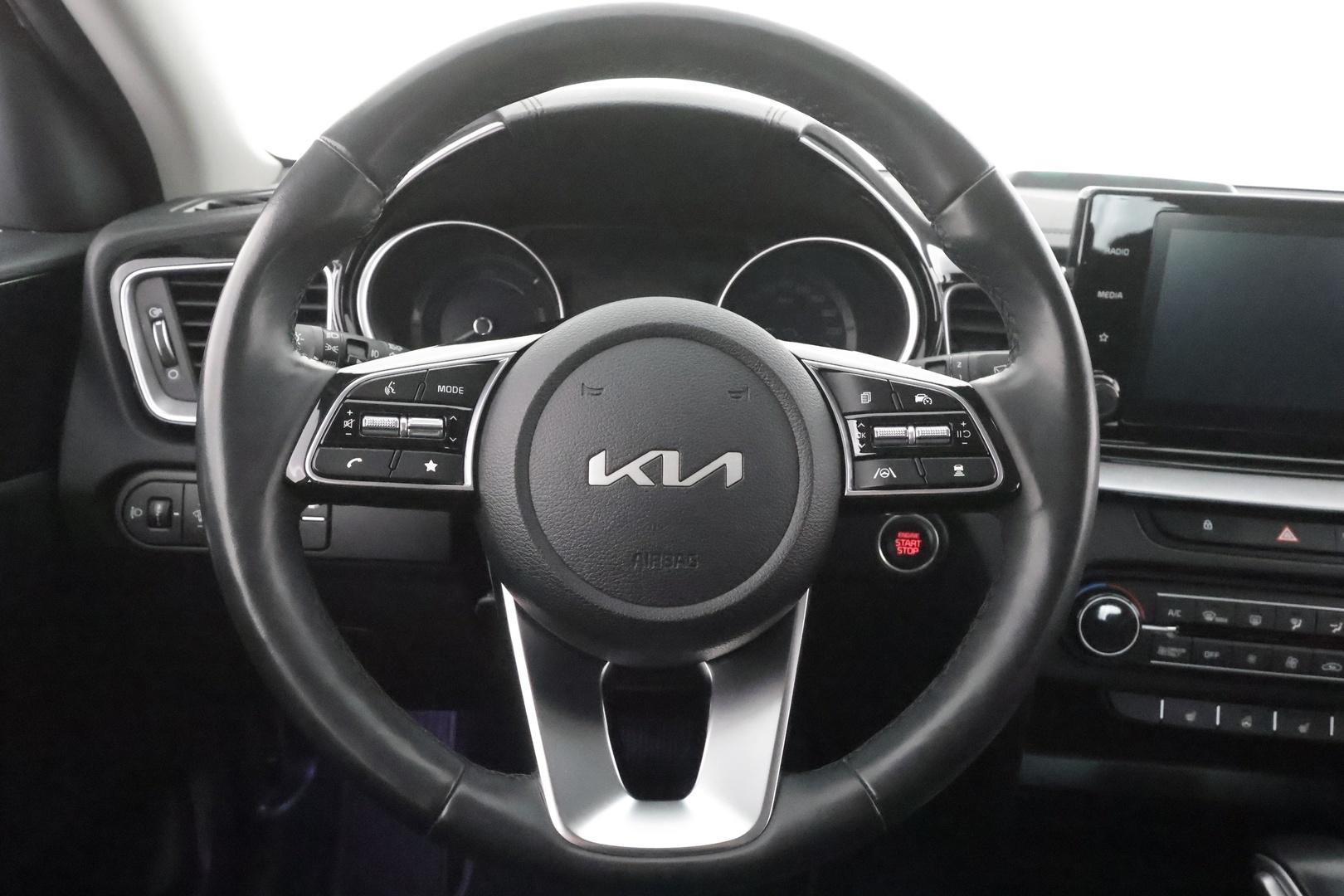 KIA XCEED 2023