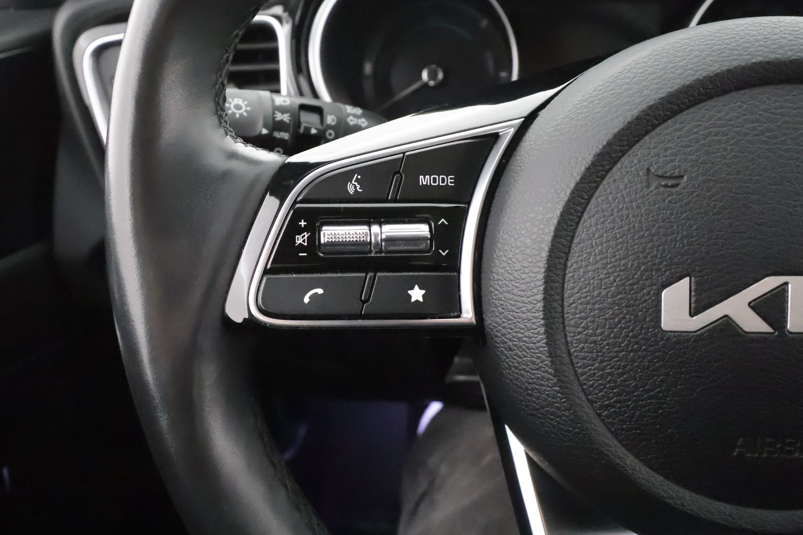 KIA XCEED 2023
