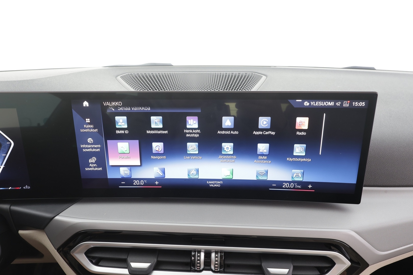 BMW 318 2023