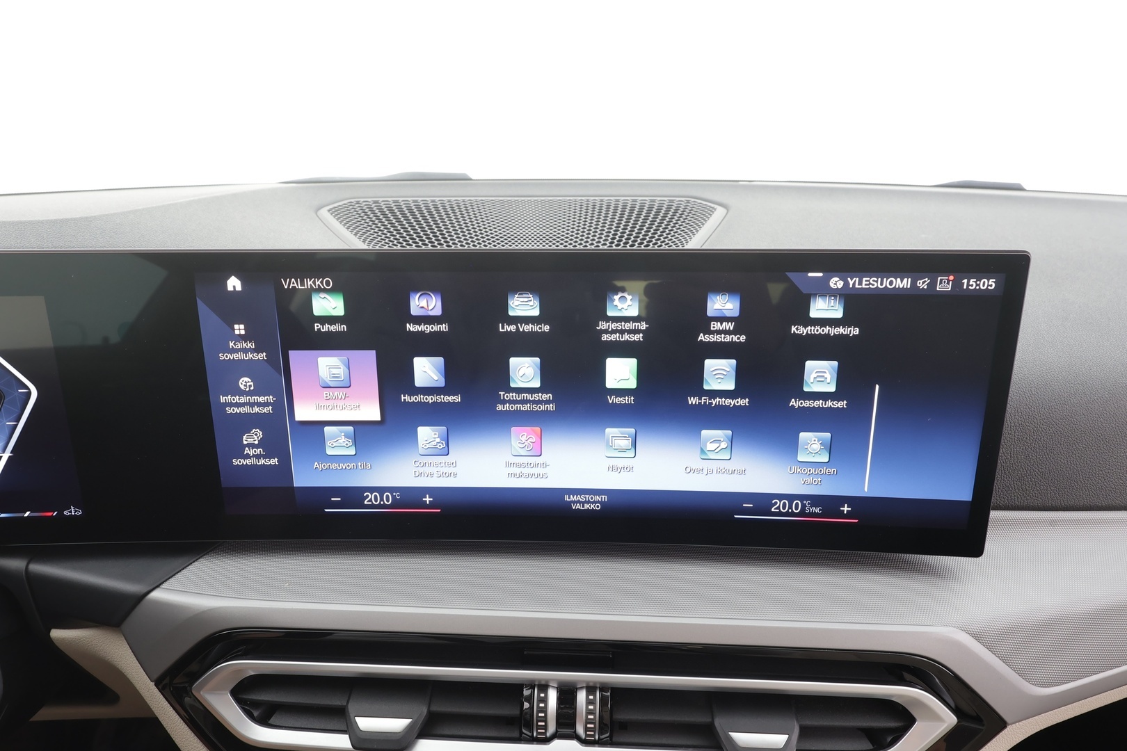 BMW 318 2023