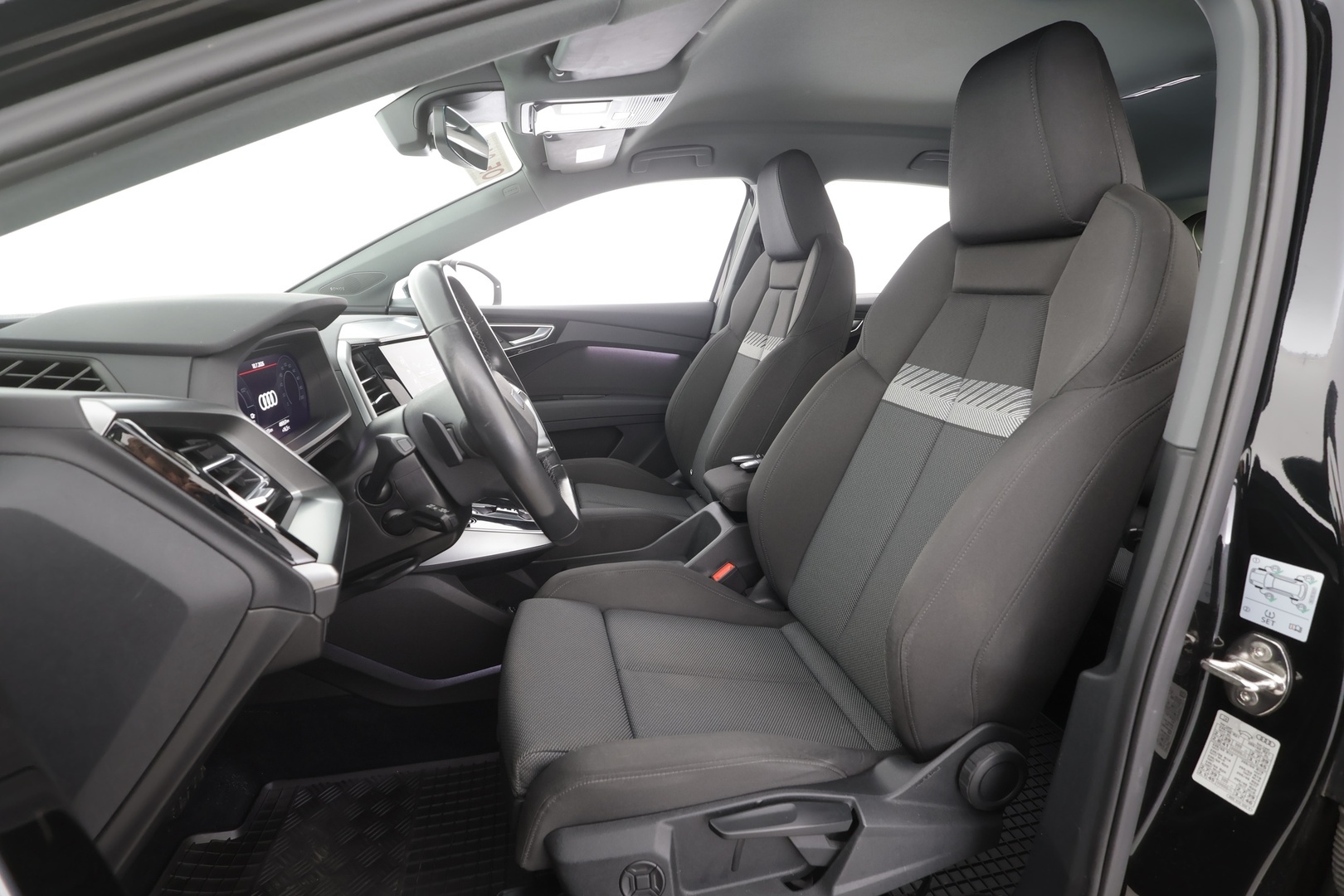 AUDI Q4 E-TRON 2022