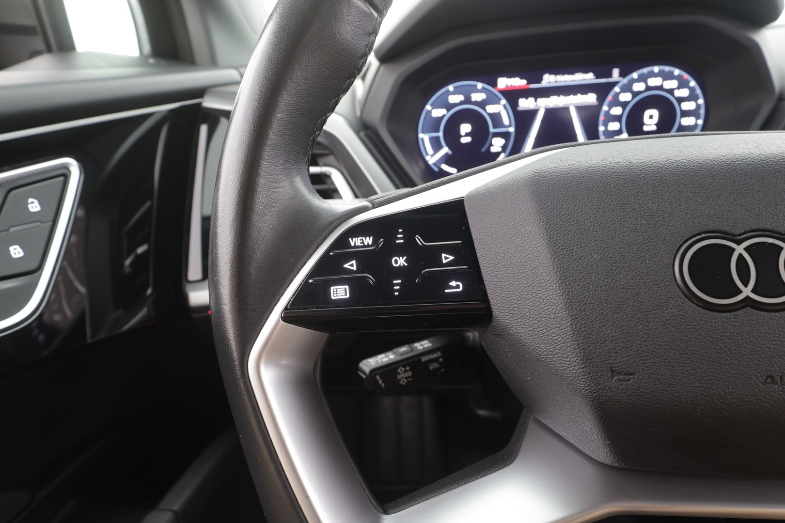 AUDI Q4 E-TRON 2022