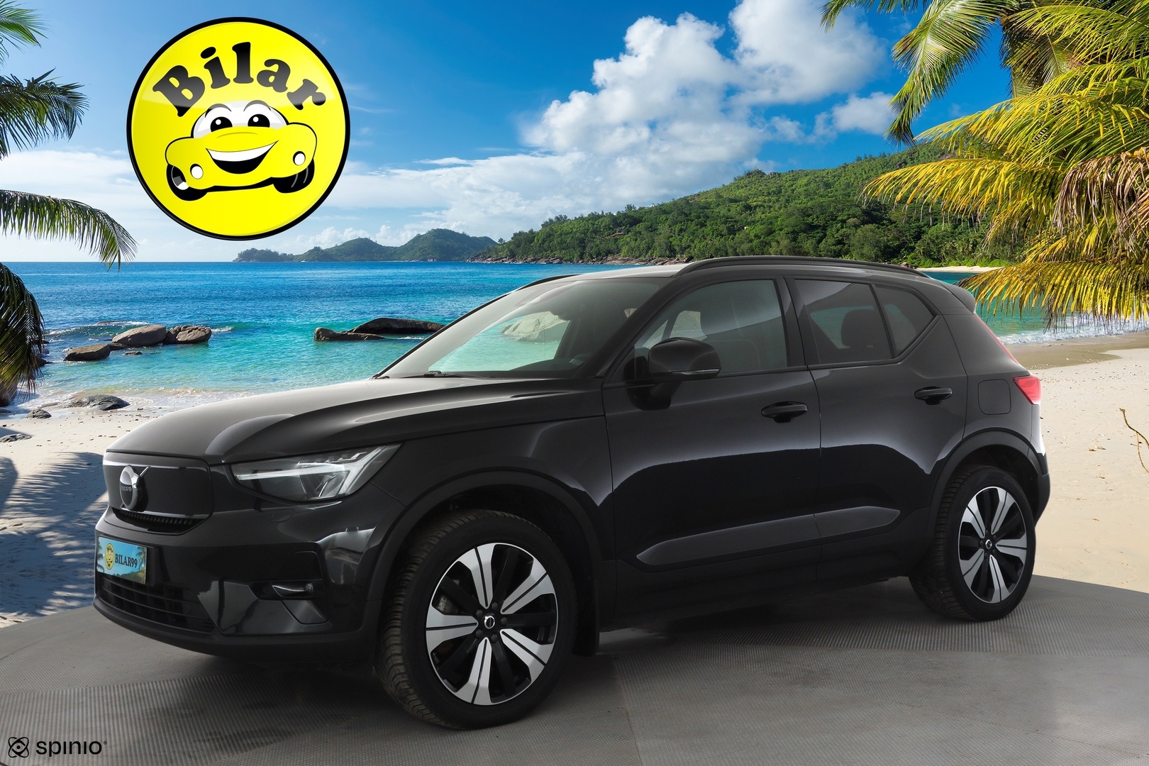 VOLVO XC40 2023