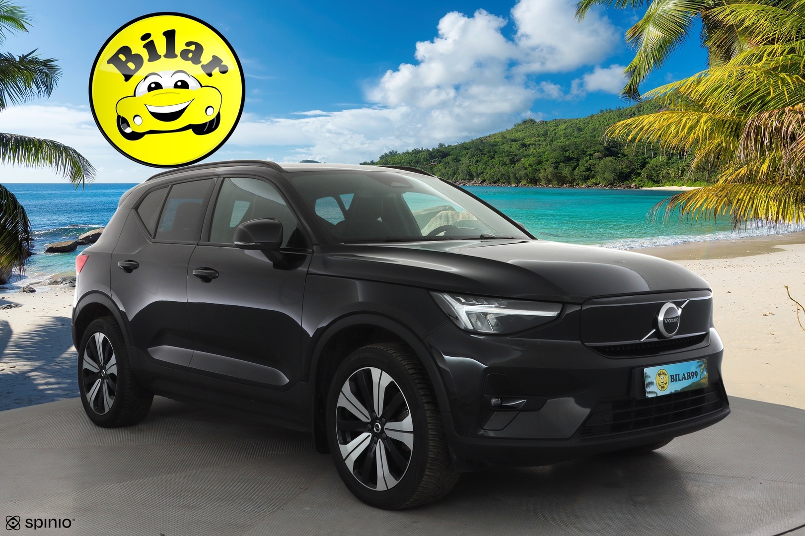 VOLVO XC40 2023