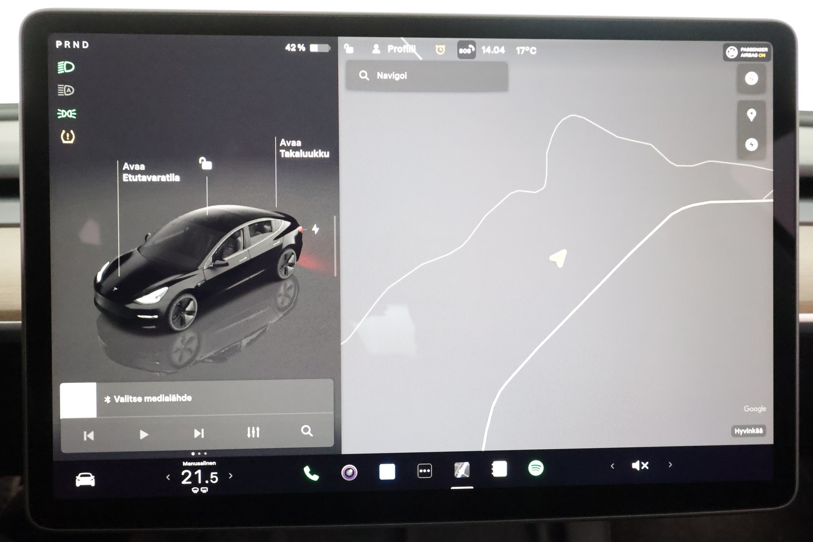 TESLA MODEL 3 2023