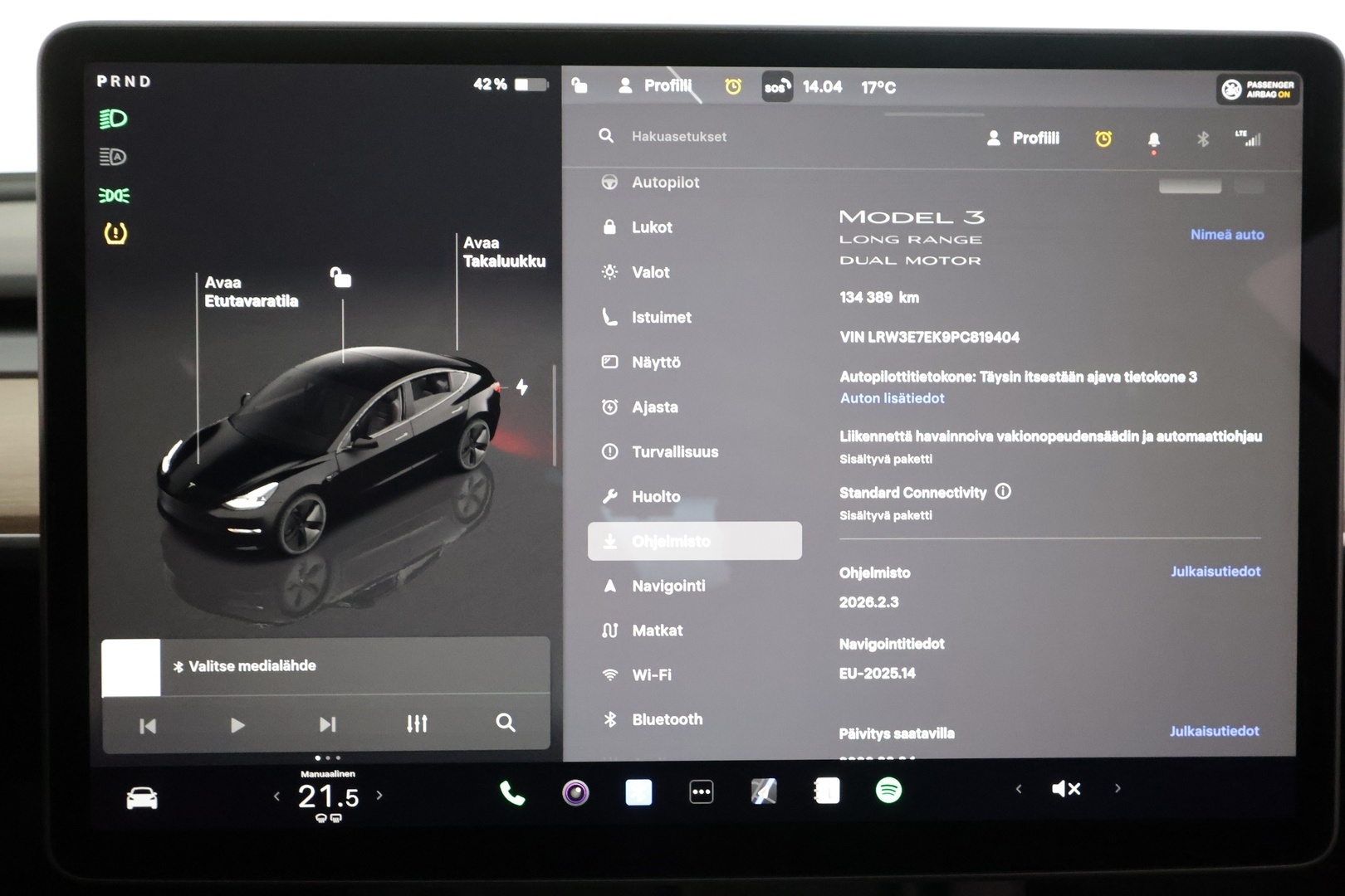 TESLA MODEL 3 2023
