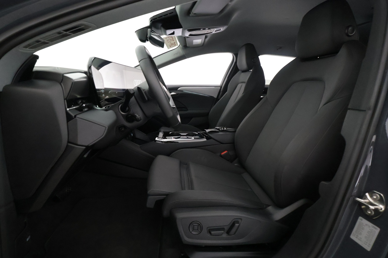 AUDI A6 E-TRON 2025